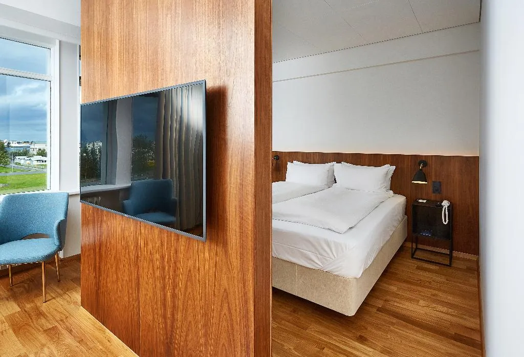 Room, Radisson Blu Saga Hotel, Reykjavik, Reykjavik