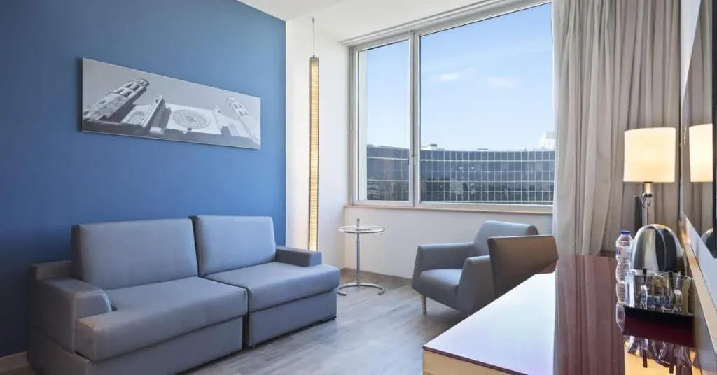 JUNIOR SUITE STANDARD Room, Innside Barcelona Aeropuerto, Barcelona