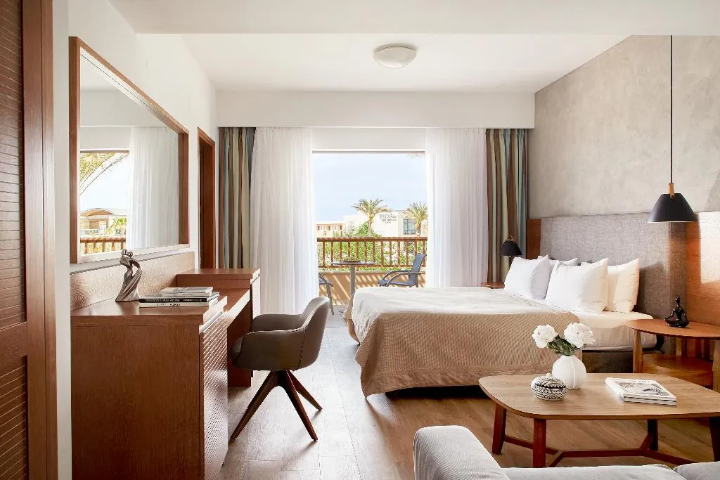 SUITE POOL VIEW Room, Minoa Palace Resort & Spa, Crete