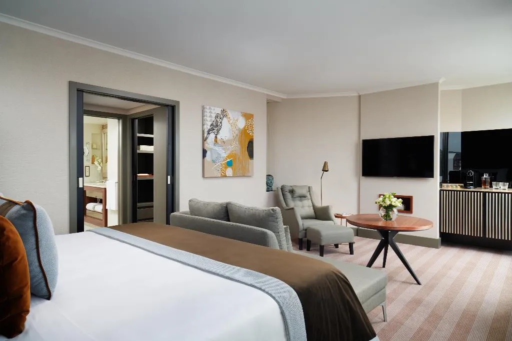 SUITE STANDARD Room, Corinthia Lisbon, Lisbon