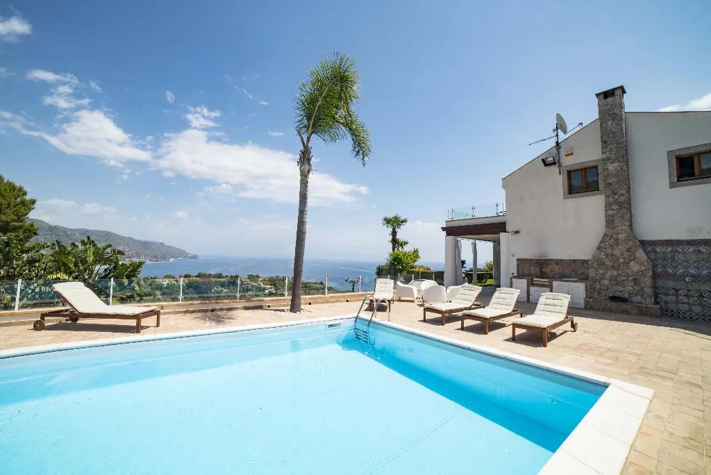 Pool, Villa Zagara Garden, Taormina