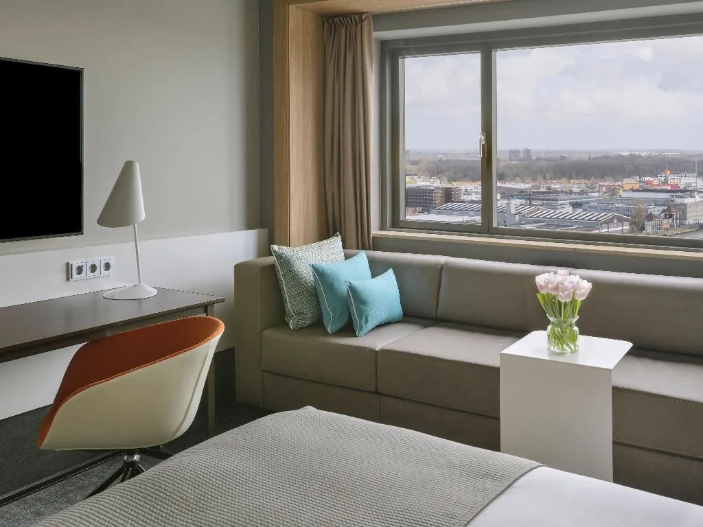 Room, Movenpick Hotel Amsterdam City Centre, Amsterdam