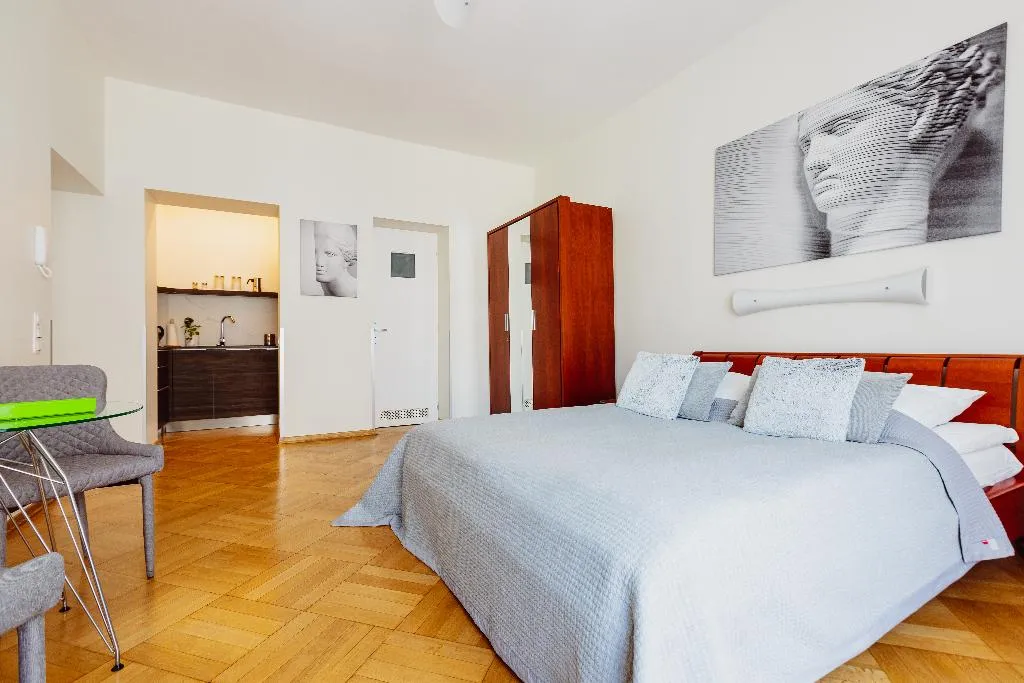 APARTMENT DELUXE Room, 4Seasons Apartments Cracow, Krakow