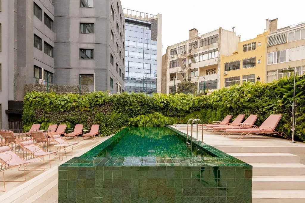 Pool, Luster Hotel, Lisbon