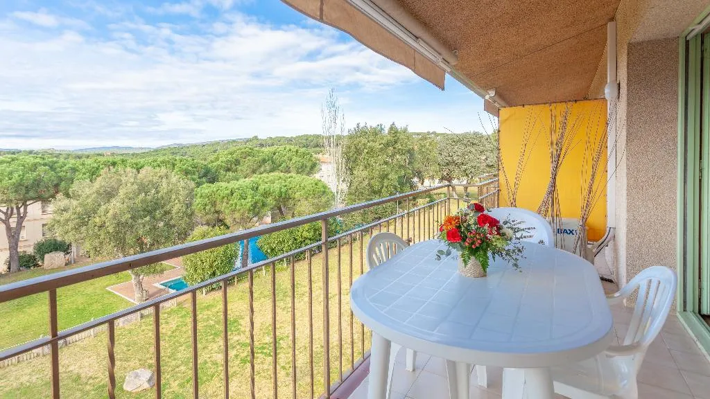 APARTMENT CAPACITY 6 THREE BEDROOM Room, Royal S´Alguer Apartamentos, Costa Brava