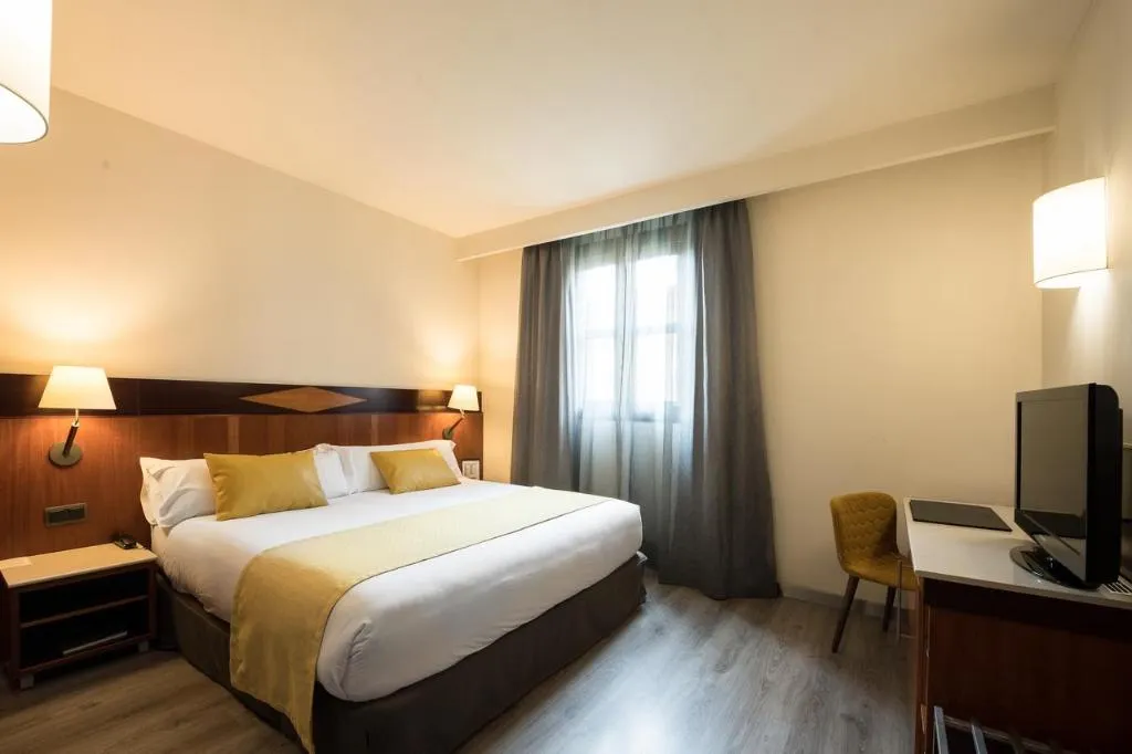 DOUBLE STANDARD Room, Catalonia Eixample 1864, Barcelona