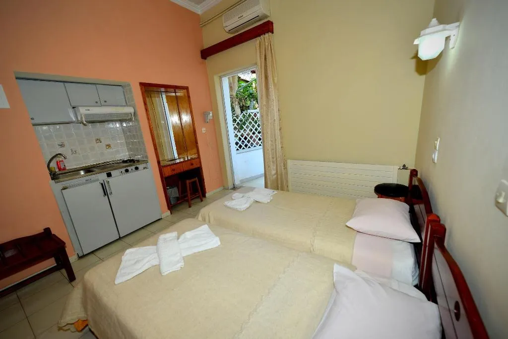 Room, Family Bikakis, Crete