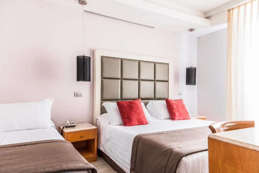 TRIPLE STANDARD Room, Giolli Nazionale, Rome