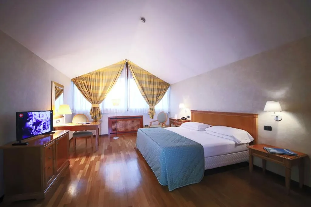 Room, Monica Hotel Fiera, Milan