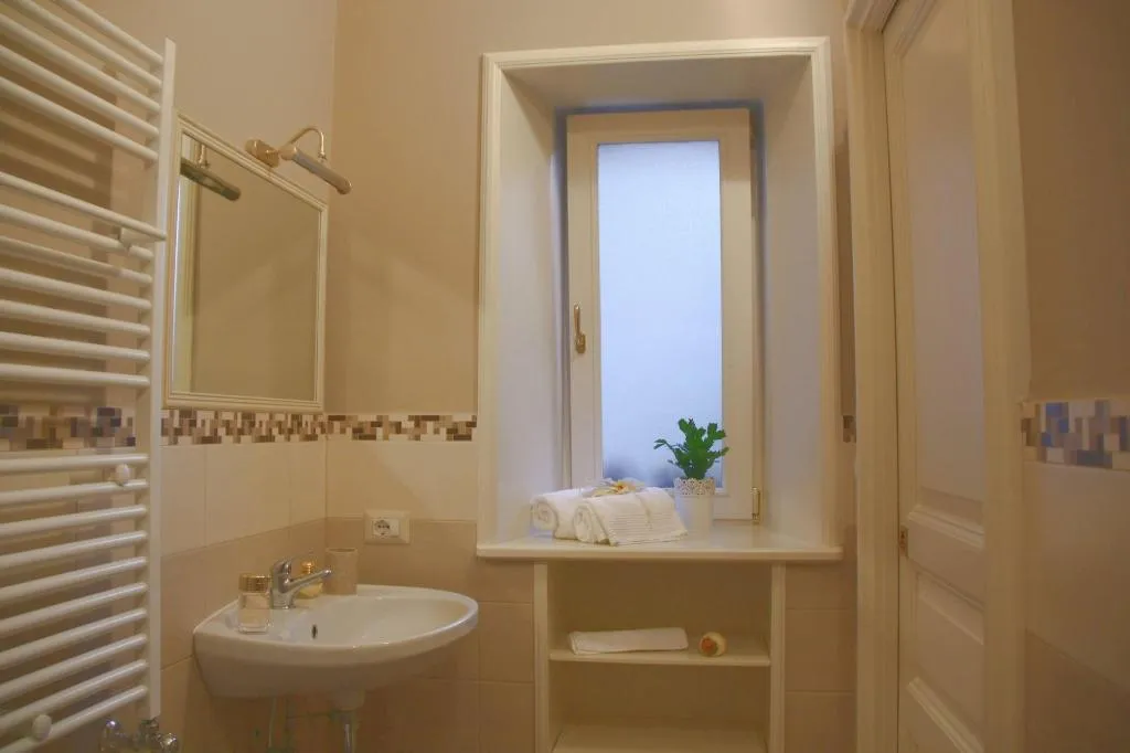 Room, Antico Corso, Catania