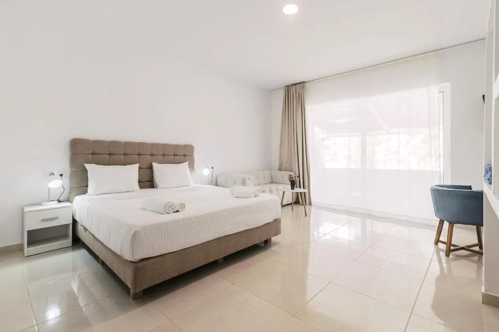 Room, Bamboo Suites, Rhodes