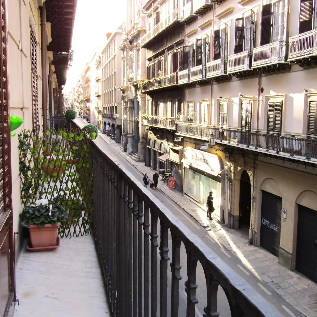 General view, B&B Vittorio Emanuele, Palermo