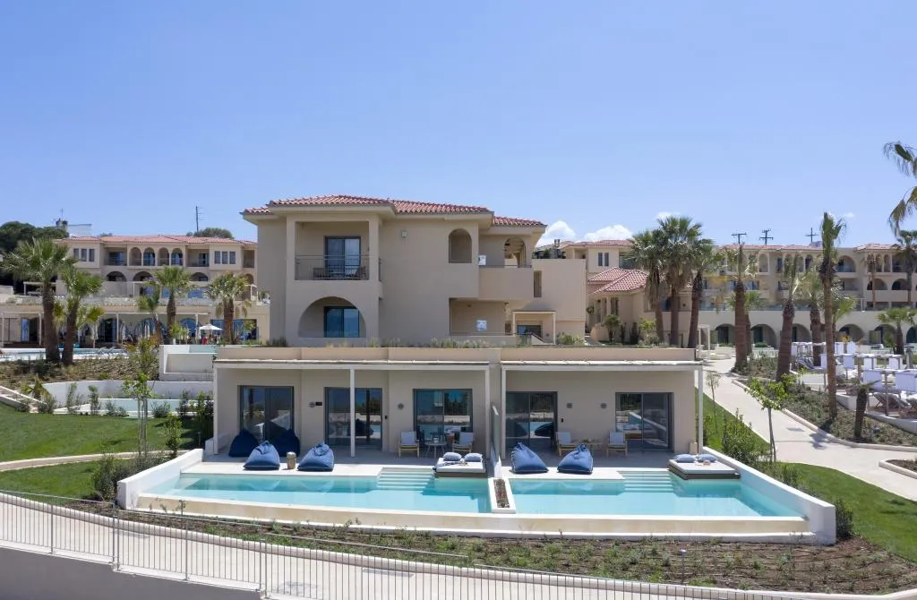 SUITE ONE BEDROOM Room, MERAVIA Leonardo Limited Edition, Halkidiki