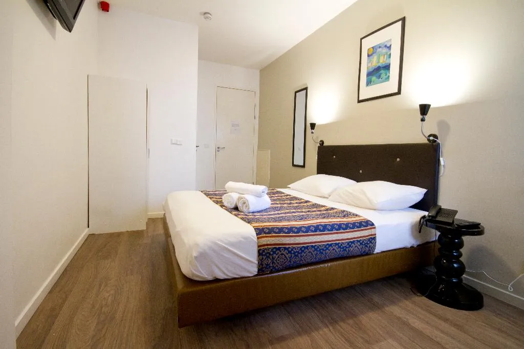 Double or Twin STANDARD Room, Acostar Hotel, Amsterdam