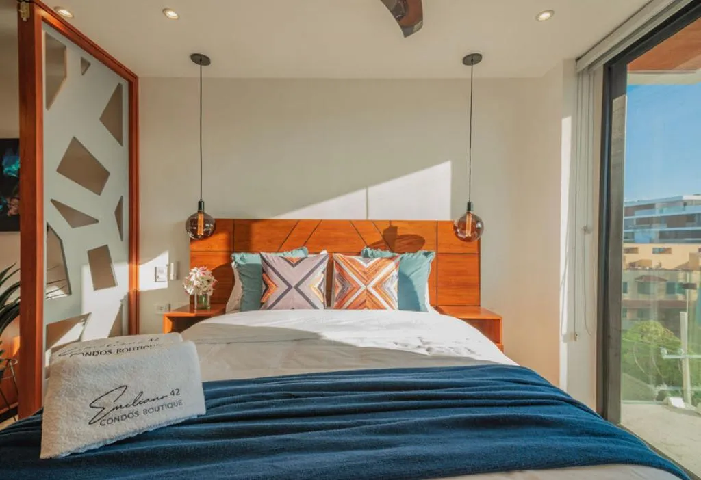 APARTMENT SUPERIOR WITH BALCONY Room, Emiliano 42 Condos Boutique, Playa Del Carmen