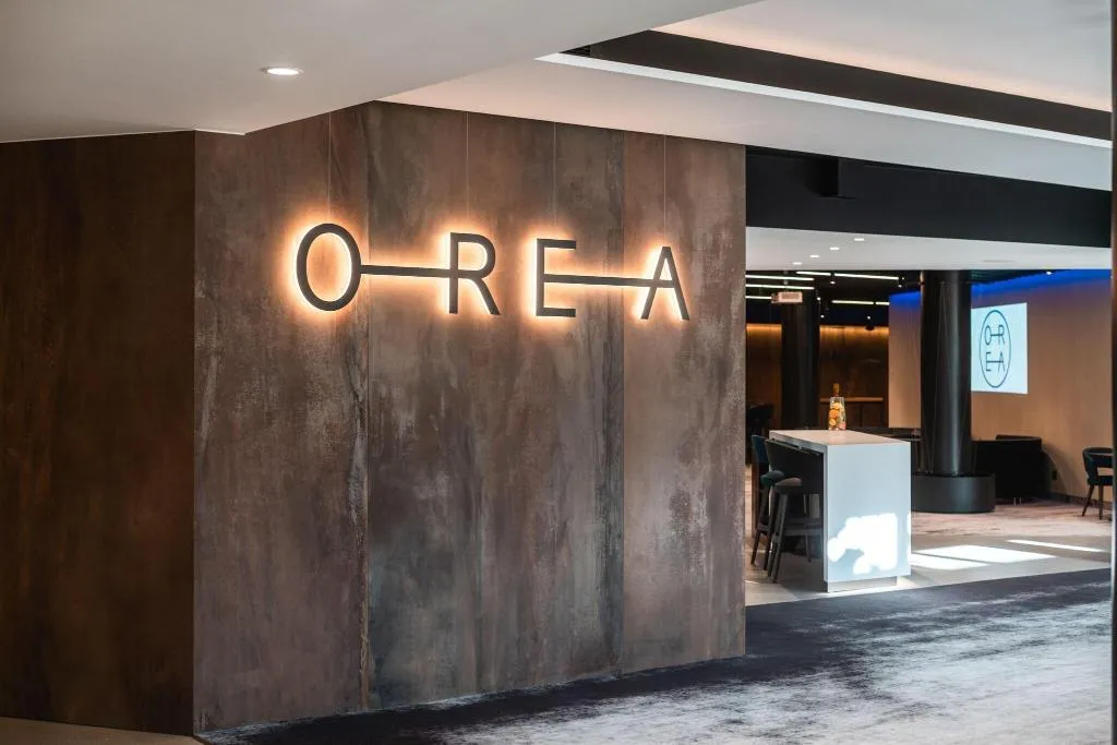 Lobby, Orea Hotel Pyramida, Prague
