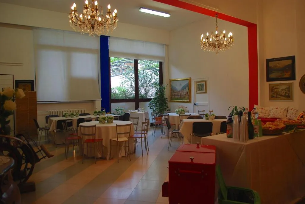 Sports and Entertainment, Il Girasole, Milan
