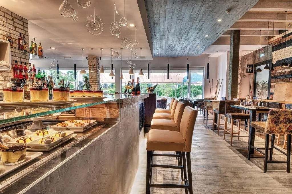 Sports and Entertainment, Esplanade Tergesteo – Luxury Retreat, Venice