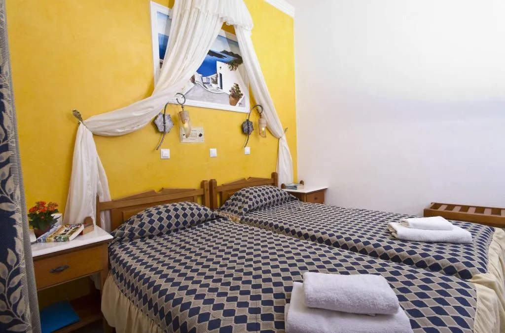 Room, Golden Star, Santorini