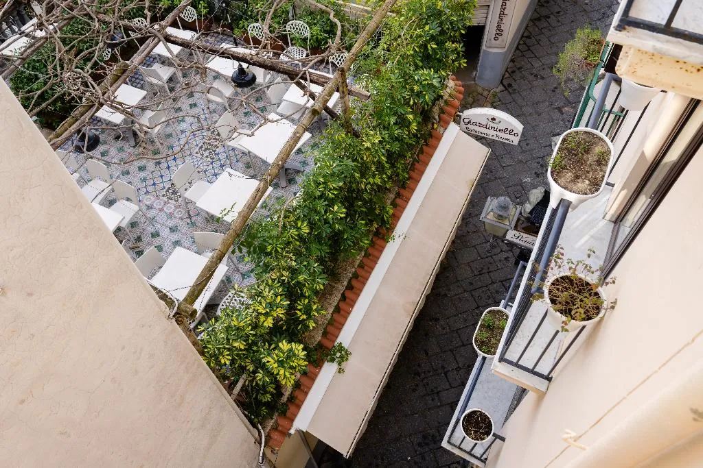 General view, Palazzo Gargiulo Luxury Rooms & Suites, Naples