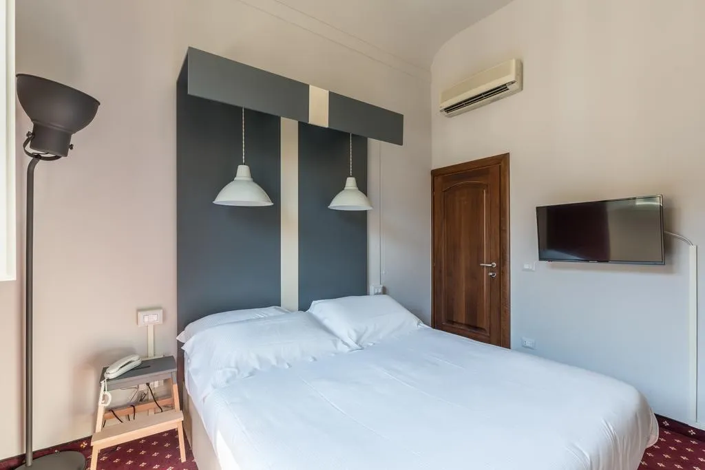 DOUBLE SUPERIOR Room, Florence Dome Hotel, Florence