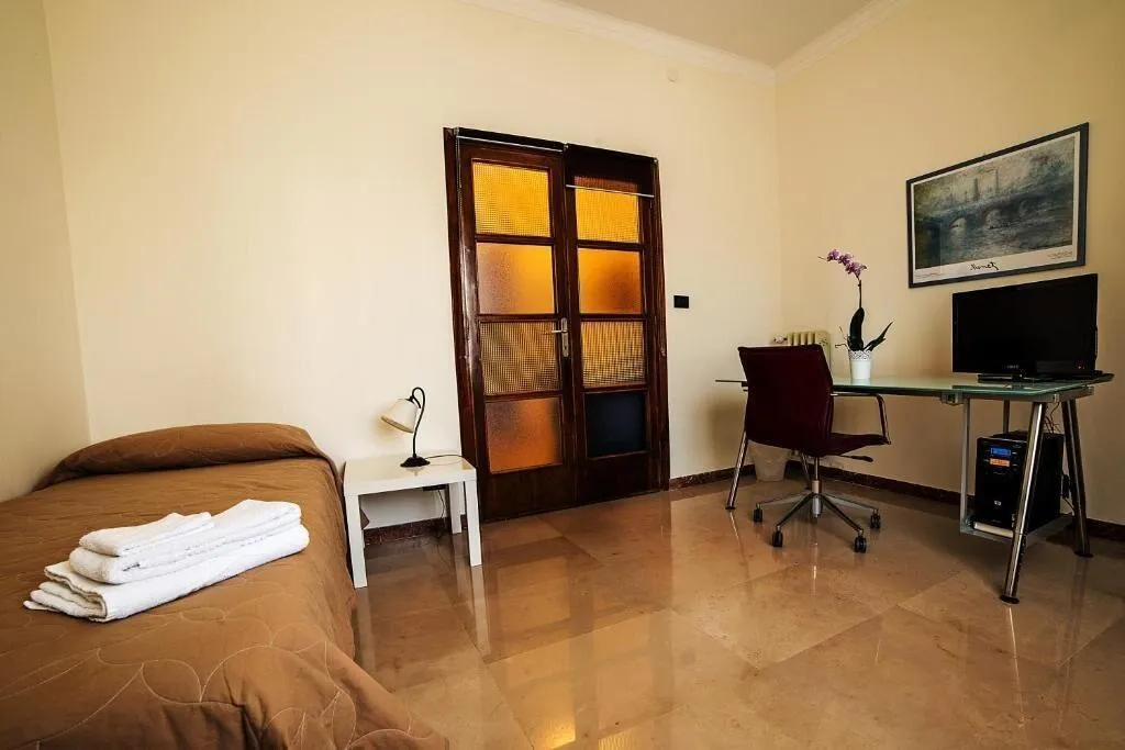 Room, Bed & Breakfast Corso di Francia, Rome