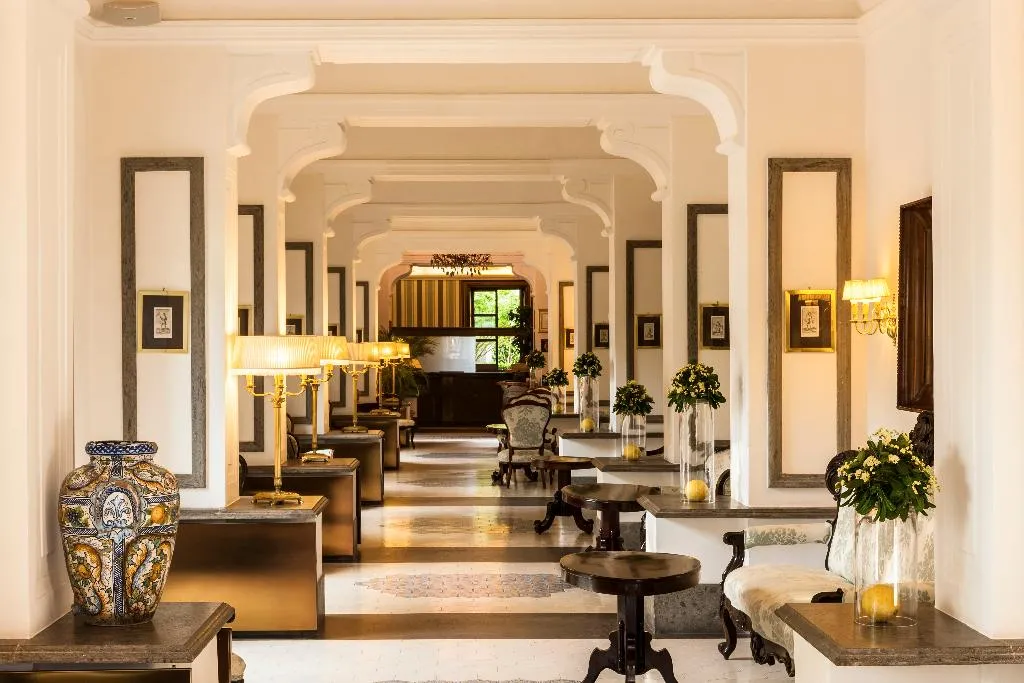 Lobby, Grand Hotel Cocumella, Naples