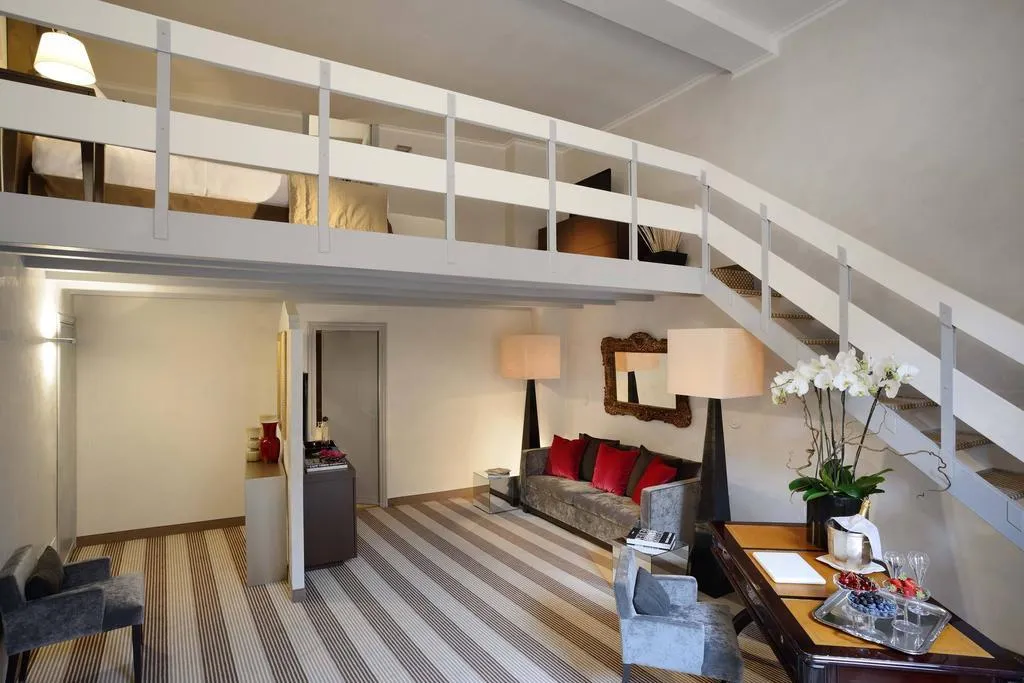 SUITE CAPACITY 3 Room, Colonna Palace, Rome
