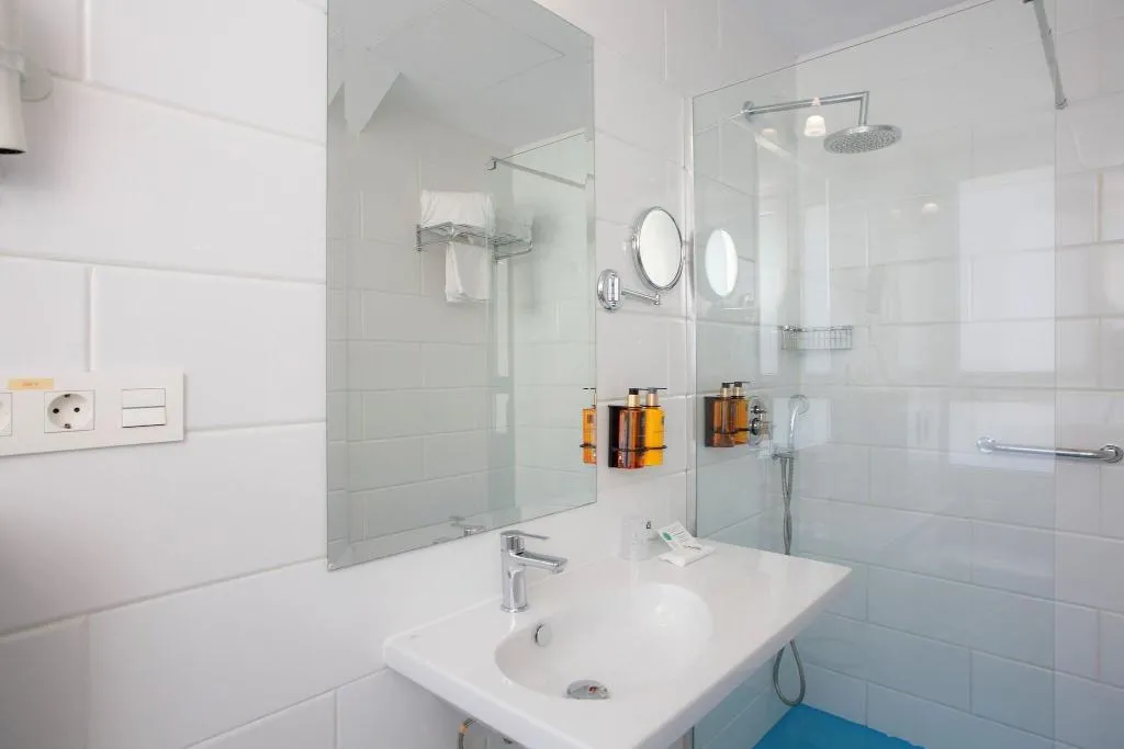 DOUBLE DELUXE Room, Casual del Mar Málaga, Costa Del Sol