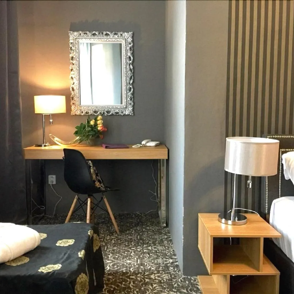 Room, Davinci, Prague