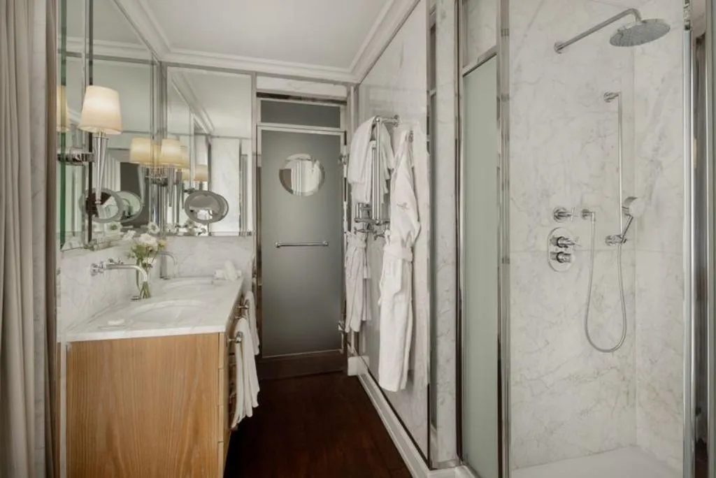 SUITE SUPERIOR RIVER VIEW Room, Portrait Firenze, Florence