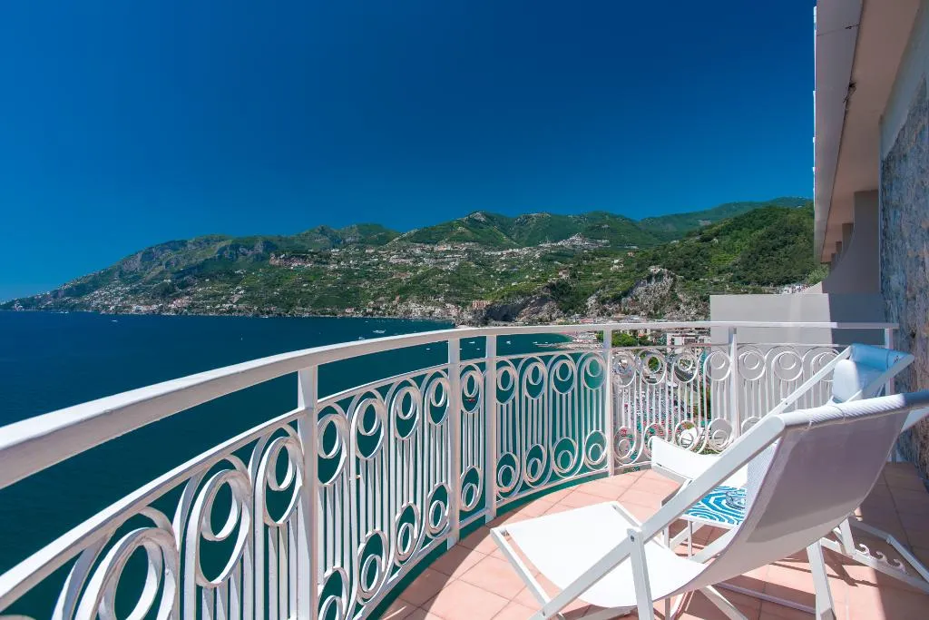 JUNIOR SUITE DELUXE WITH JACUZZI Room, Hotel Club Due Torri, Naples