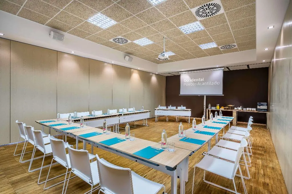 Conferences, Occidental Pueblo Acantilado, Costa Blanca