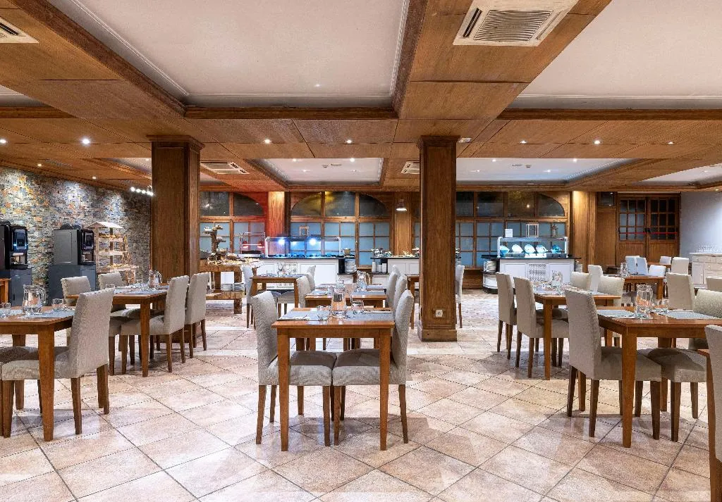 Restaurant, Vielha Val d’Arán Affiliated by Melia, Costa Brava