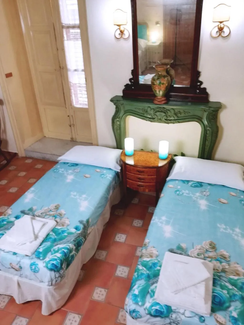 Room, B&B Vittorio Emanuele, Palermo