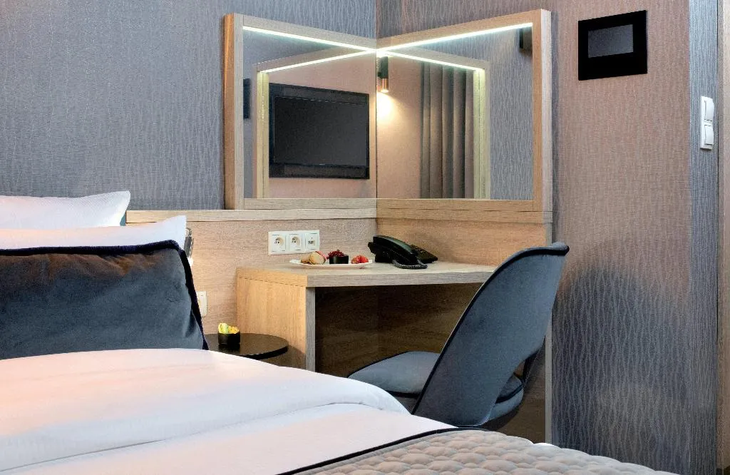 DOUBLE COMFORT Room, Leonardo Boutique Hotel Krakow Old Town, Krakow