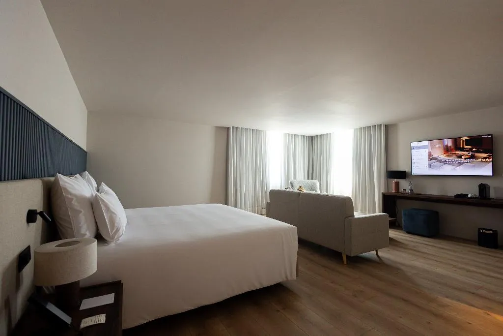 JUNIOR SUITE STANDARD Room, The Lince Braga, Porto