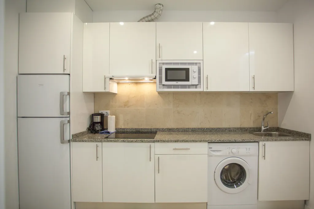 APARTMENT TWO BEDROOMS Room, Apartment in Malasaña, Madrid