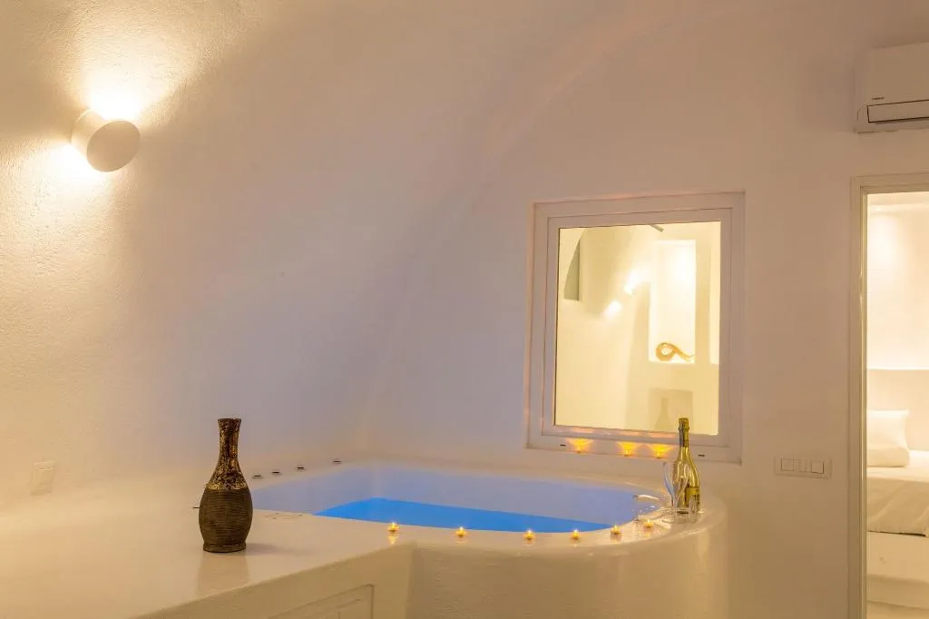 Room, Boutique 88 Fira, Santorini
