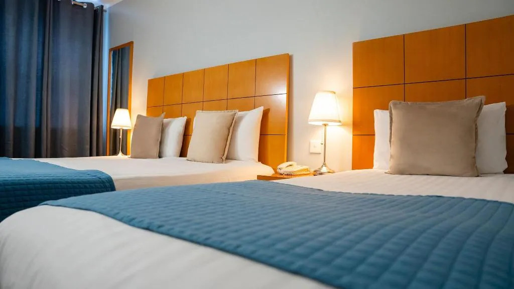 TRIPLE TWO BEDS Room, Beresford Dublin, Dublin