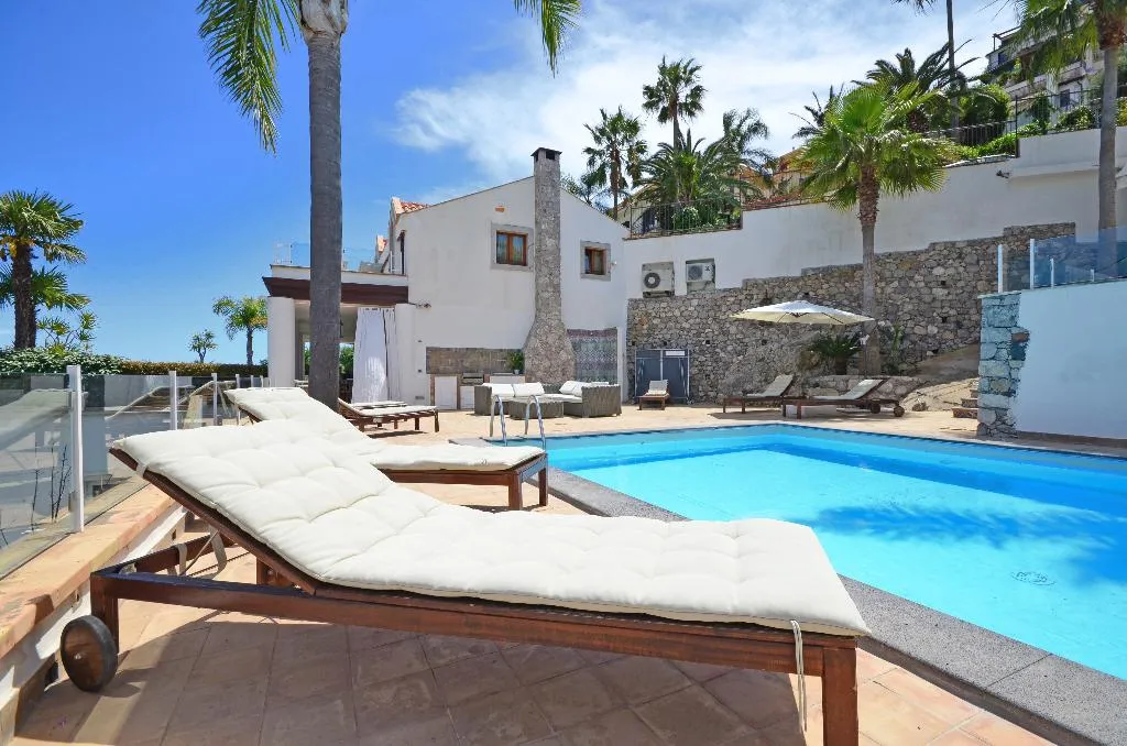 APARTMENT WITH TERRACE Room, Villa Zagara Garden, Taormina