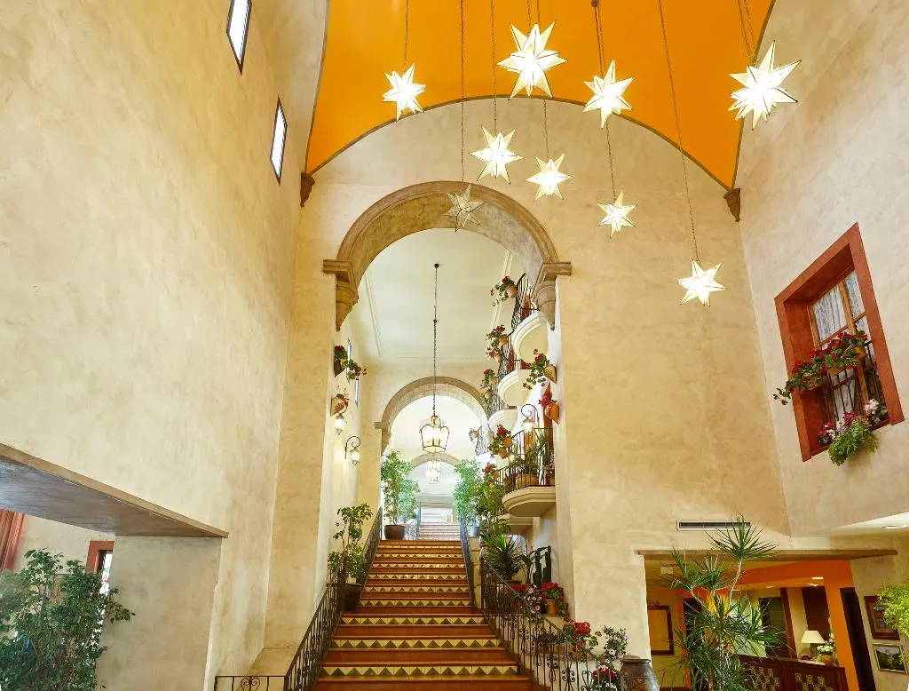 Lobby, PortAventura El Paso + Ticket Included, Costa Dorada