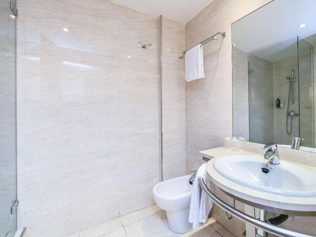 TWIN STANDARD Room, Ibis Madrid Alcala H Garena, Madrid
