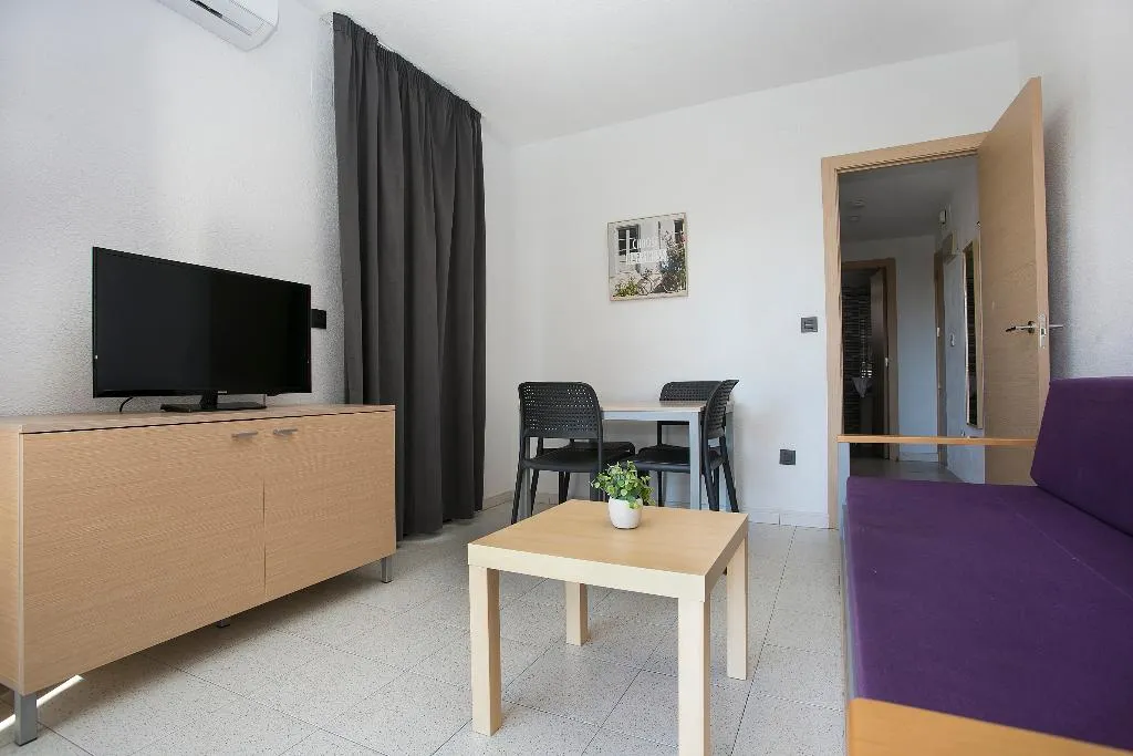 APARTMENT ONE BEDROOM Room, Apartamentos Amalia By Mc, Costa Blanca
