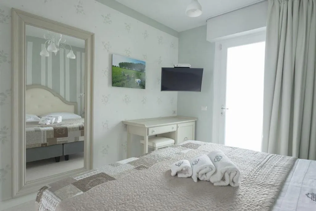 Room, Maison 39, Milan