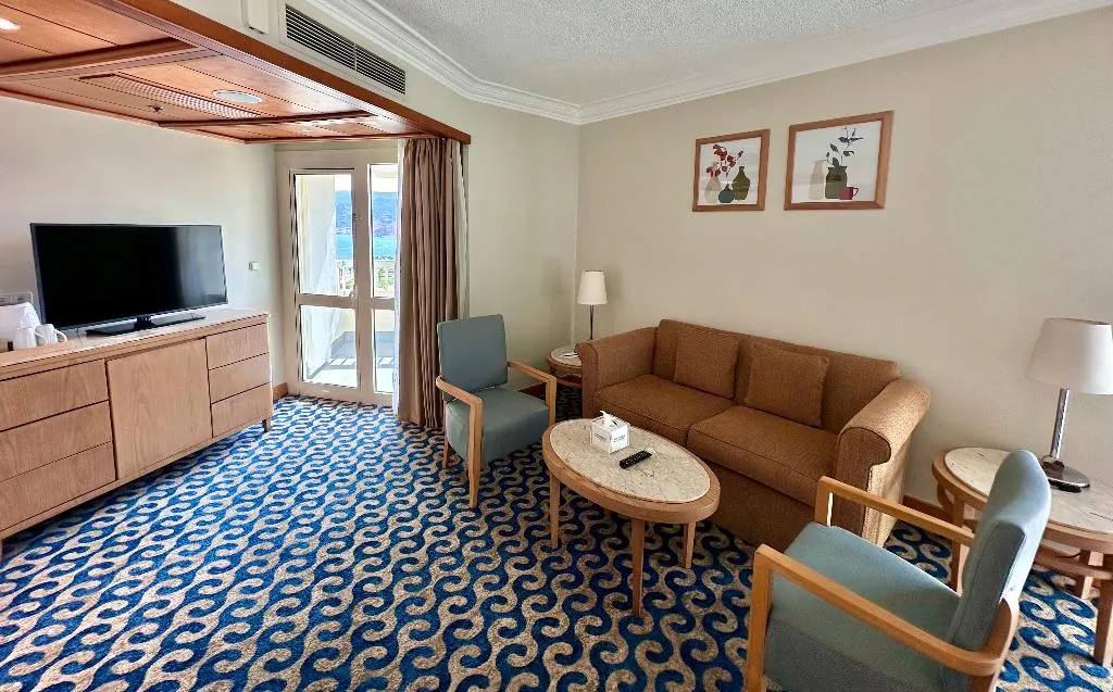 SUITE KING SIZE BED Room, Steigenberger Hotel & Nelson Village, Red Sea Riviera