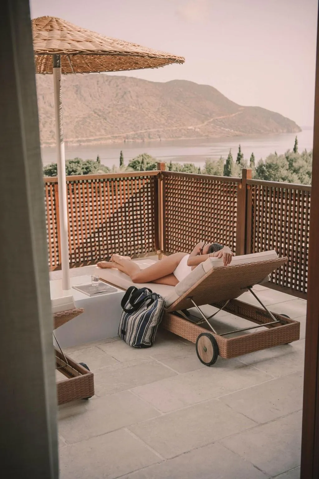 Room, Phaea Blue, a member of SLH, Crete