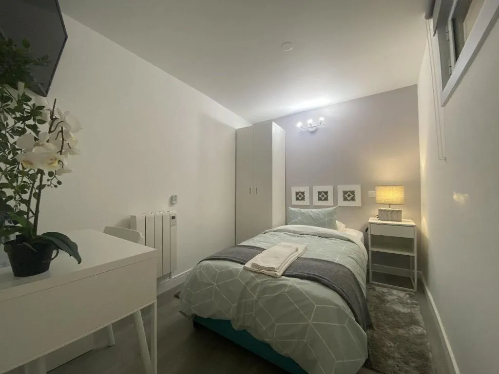 Room, Residencial Triunfo, Porto
