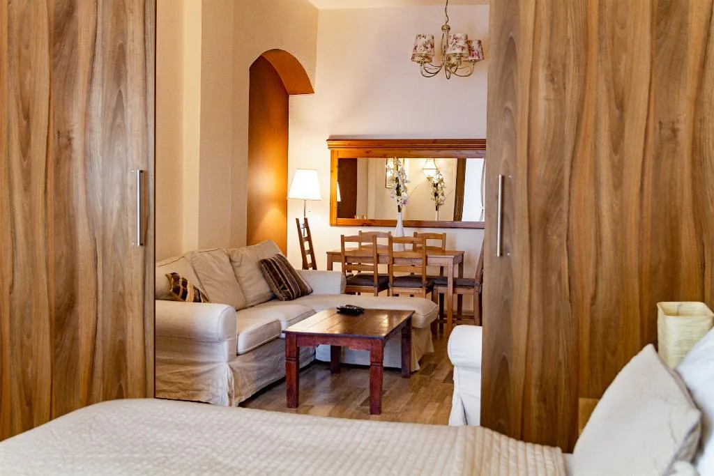 APARTMENT TWO BEDROOMS Room, Lounge Apartments, Krakow