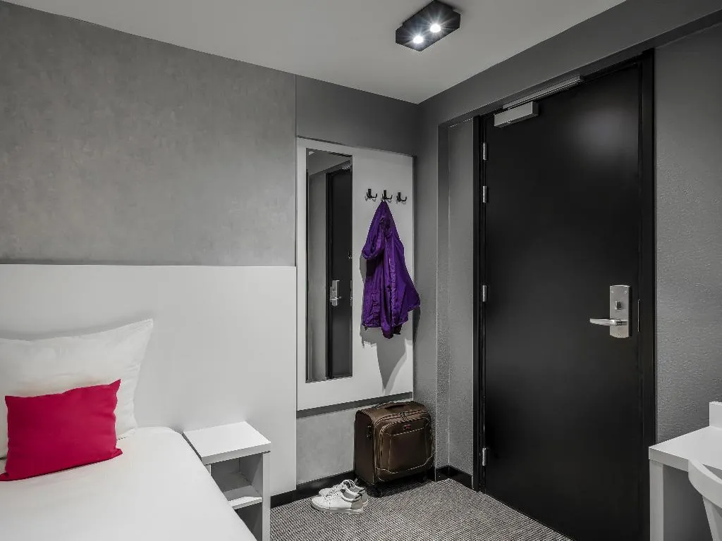 TWIN STANDARD Room, ibis Styles Amsterdam Amstel, Amsterdam